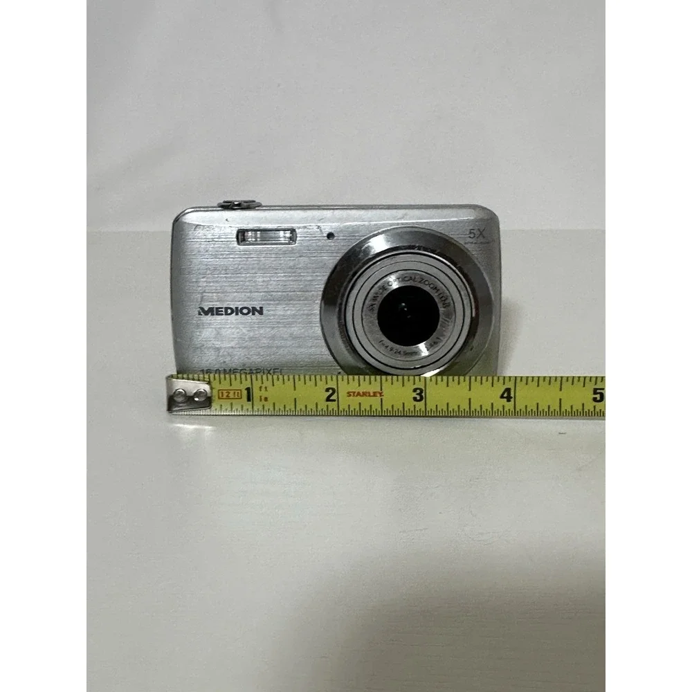 Medion digital camera For Parts Not Working